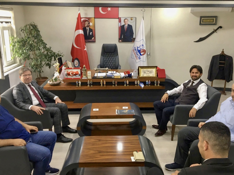 ''İl Özel İdaresi Genel Sekreterimiz Çelik ve Birim Müdürleri Belediye Başkanımız Ali Rıza Özdemir'i Ziyaret Etti.''