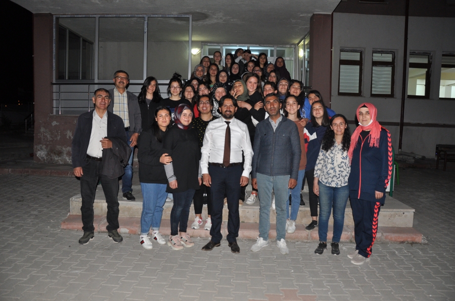 Ortaköy Belediye Başkanımız Sayın Ali Rıza ÖZDEMİR, İbn-i Sina Mesleki ve Teknik Anadolu Lisesi Yurdunda öğrencilerimiz ile bir araya gelerek iftar yemeğinin misafiri oldu.