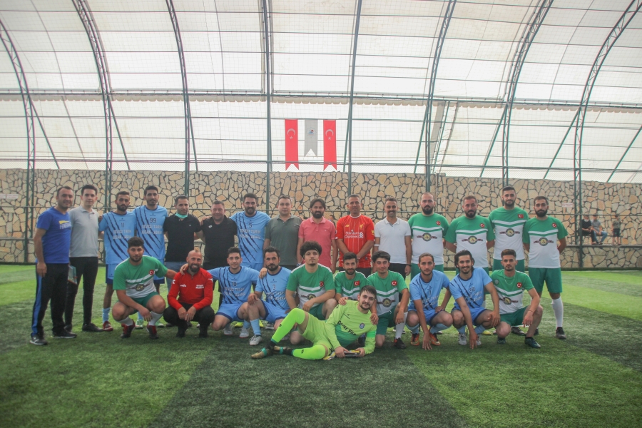 Ortaköy Belediyesi Halı Saha Futbol Turnuvası Belediye Başkanımız Sn. Ali Rıza ÖZDEMİR'in santrası ile başladı.