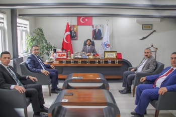Aksaray İŞKUR, SGK, il Göçmen İdaresi ve İlçe SGK Müdürlerimiz Ortaköy Belediye Başkanımız Sayın Ali Rıza ÖZDEMİR'i makamında ziyaret ettiler.