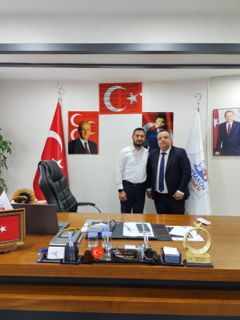Yeni Ziraat Bankası Müdürümüz Hilmi Eraslan, Makamımızda Belediye Başkanımız Ahmet Koyuncu'yu ziyaret etmiştir.