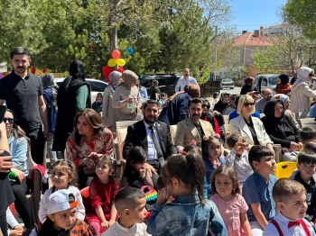 Belediye Başkanımız Ahmet Koyuncu, Yunus Emre Anaokulu öğrencileri tarafından düzenlenen 23 Nisan Ulusal Egemenlik ve Çocuk Bayramı kutlamalarına katıldı.