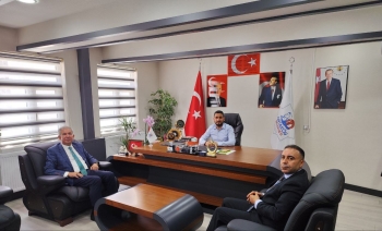 Aksaray İl Milli Eğitim Müdürü Metin Alpaslan ve Ortaköy İlçe Milli Eğitim Müdürü Ramazan Duman Belediye Başkanımız Ahmet Koyuncu'yu makamında ziyaret etti.