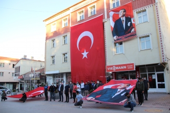 ''19 Mayıs Atatürk'ü Anma Gençlik ve Spor Bayramı Kutlamalarında 19.19'da İstiklal Marşımızı Hep Beraber Okuduk''