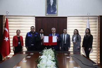 Aksaray Üniversitesi ile Ortaköy Belediyesi arasında “Sahipsiz Hayvanlara Yönelik Hizmet Protokolü” imzalandı.