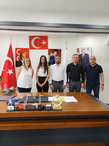 Ortaköy Denizbank Müdürü Göknur İşçi beraberindeki heyet ile Belediye Başkanımız Ahmet Koyuncu'yu makamında ziyaret etti.