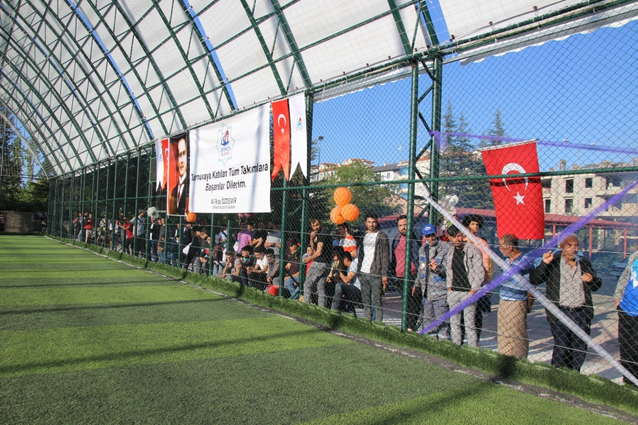 ''Ortaköy Belediyesi Halı Saha Futbol Turnuvası Başladı''