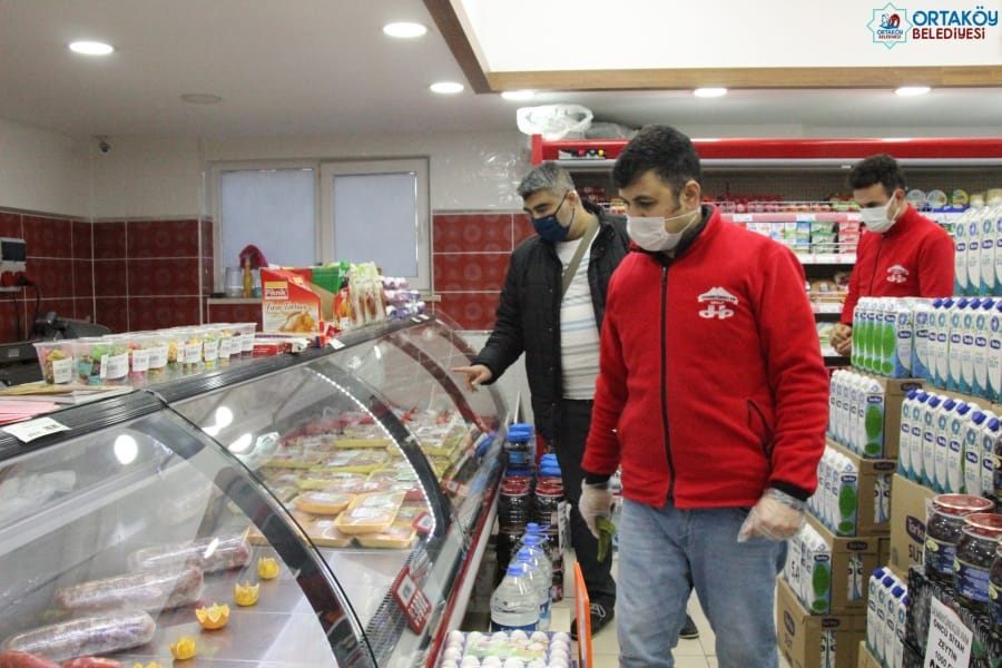 Zabıta ekiplerimiz ve Ortaköy İlçe Tarım görevlisi ile, gıda ürünü satışı yapan işletmelerde denetim gerçekleştirildi.